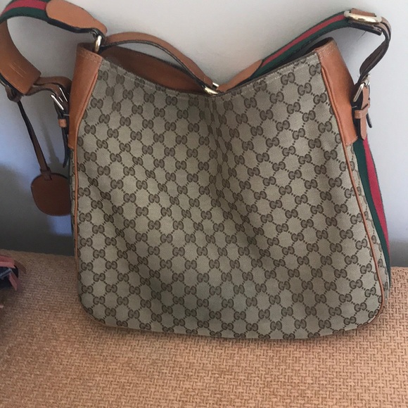 Purse - Picture 1 of 3